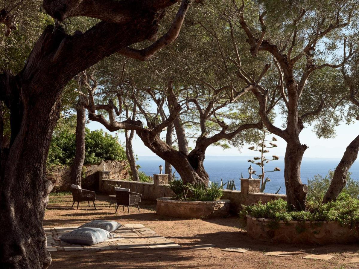 Vakantiehuis Anatoli - Tranquil Escape With Scenic Views, By Zantewize *