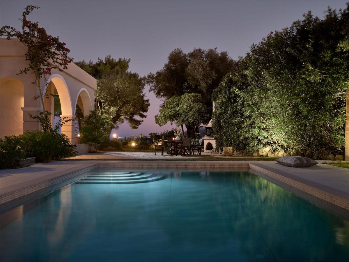 Anatoli - Tranquil Escape With Scenic Views, By Zantewize Vakantiehuis